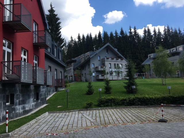 Resort 302 Harrachov Exteriör bild